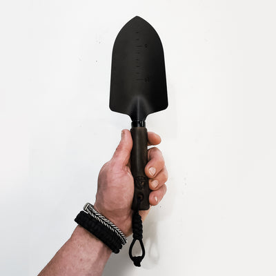 GARDEN SPADE/SHOVEL