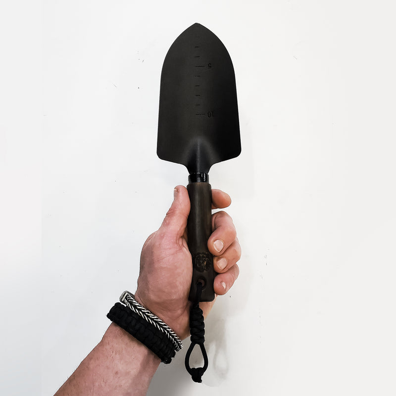 GARDEN SPADE/SHOVEL