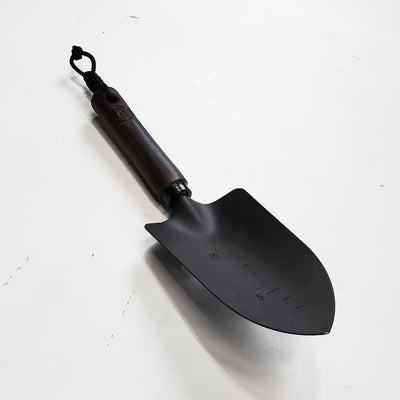 GARDEN SPADE/SHOVEL
